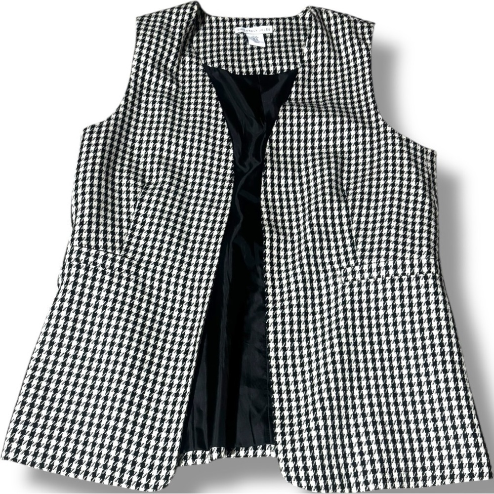 Sincerely Jules Black and Cream Houndstooth Open Patterned Vest - Picture 7 of 16
